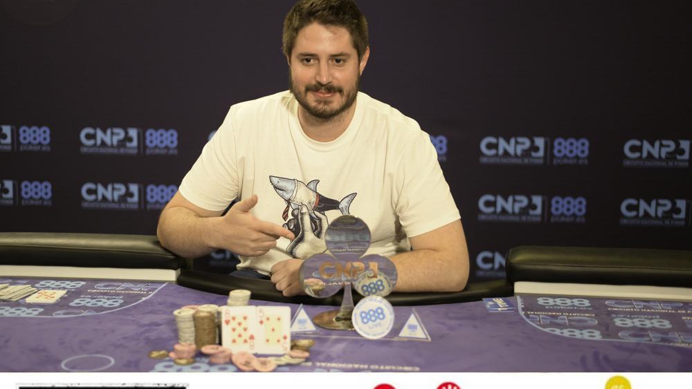 Carlos Sáez gana el CNP888 Madrid tras pactar con Adrià Colomina