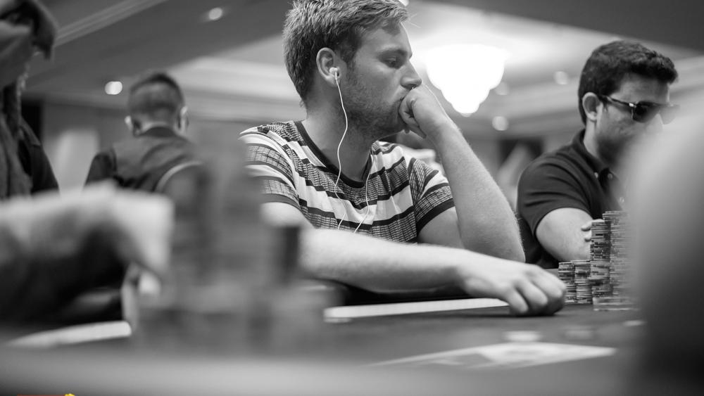 Llegamos al 3-handed con la eliminación de Daniel Lakerveld - 4º 33.000 €