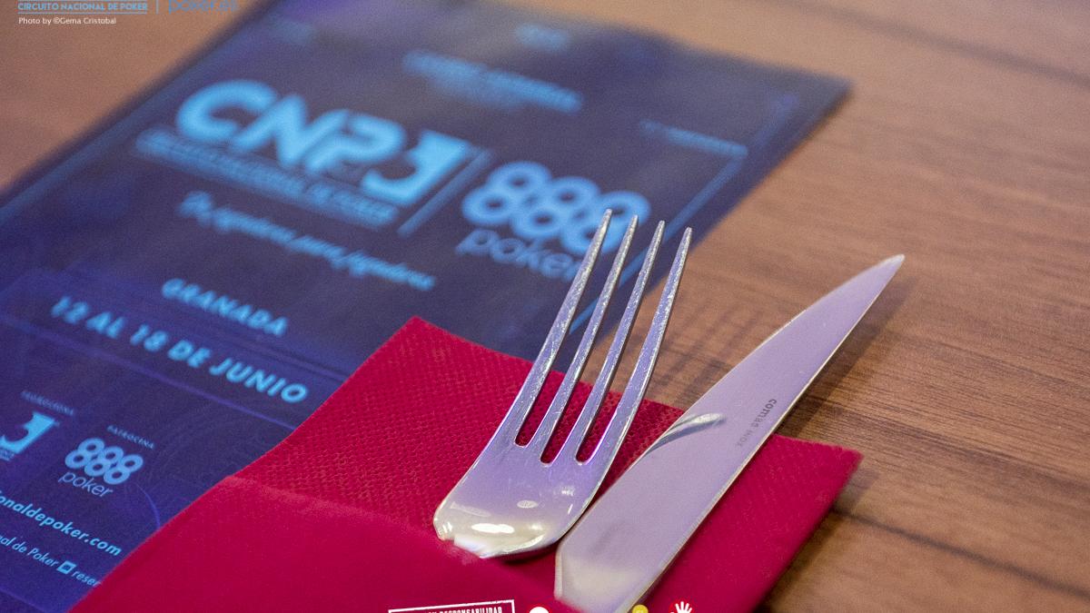 Descanso de cena en el Main Event Día 1A