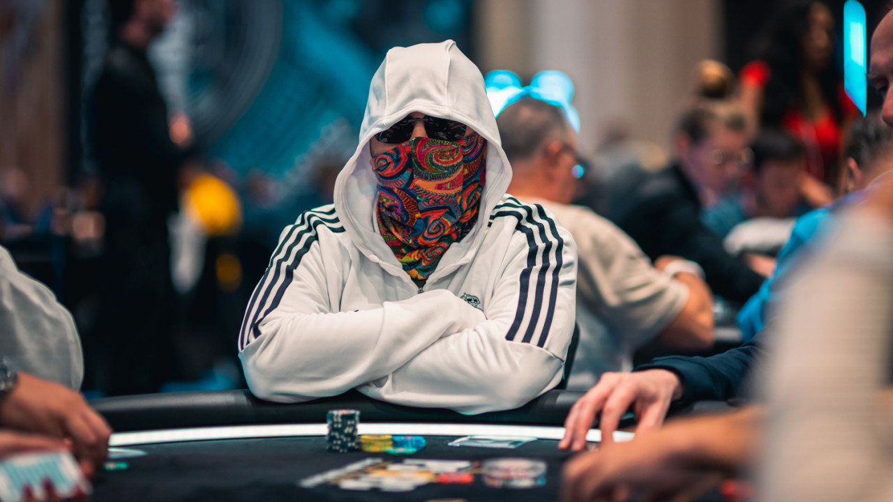 Esteban Maquillón se topa con unos ases que lo dejan fuera (19º - 142.100 $)