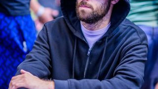 Sergi Panella se dobla a costa de Lander Lijó 