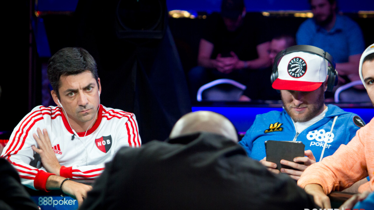 Marcelo Cudos es el último latino de los 28 jugadores que quedan en liza