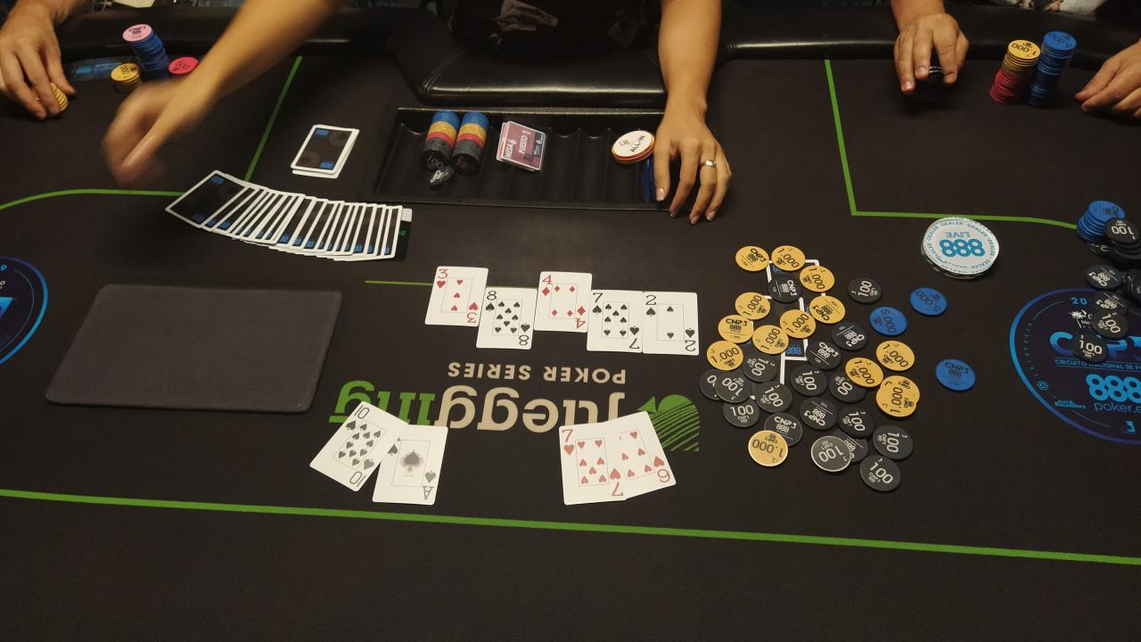 Ramón Fernandez cae eliminado al toparse con las nuts de su rival