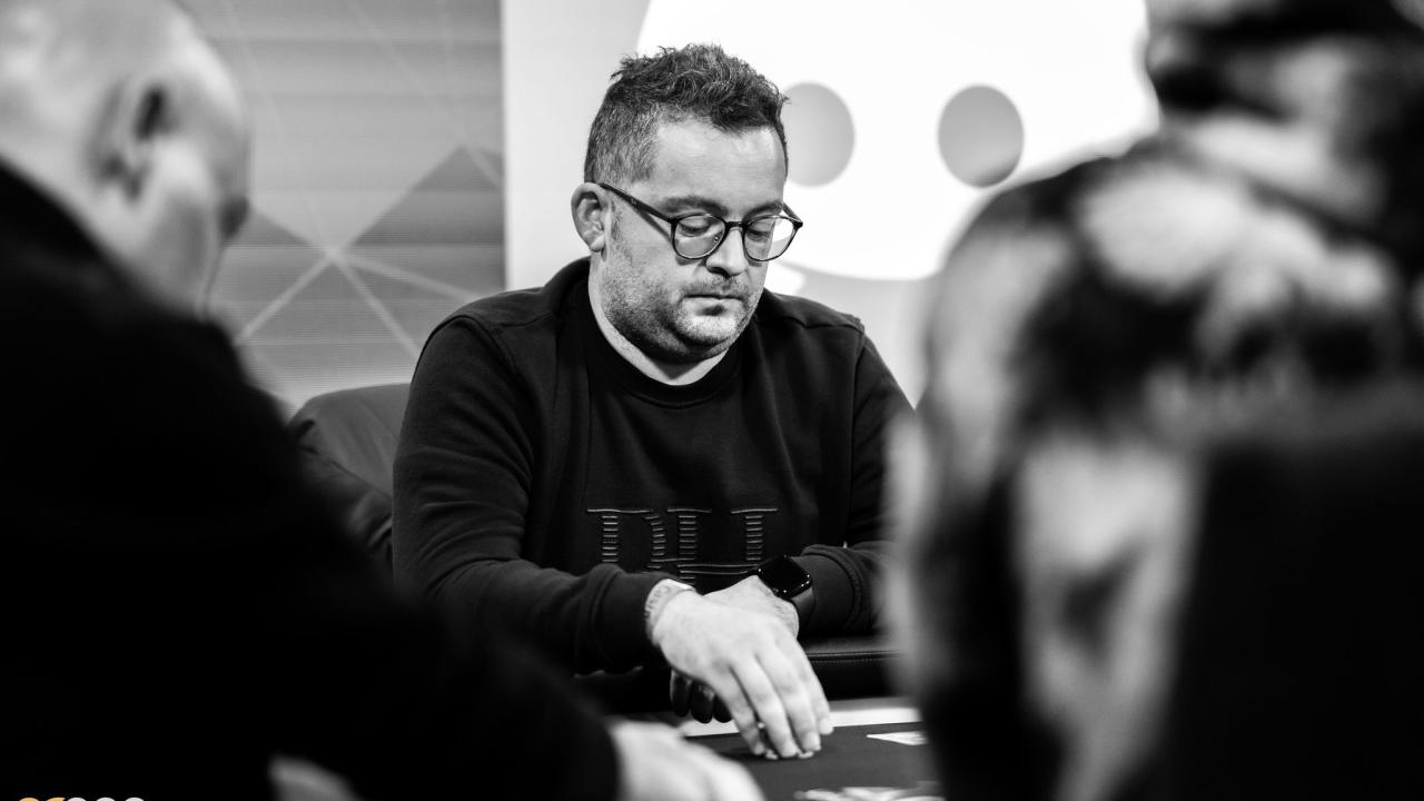 Sebastián Moreno 'Penekes' es el primer eliminado de la Mesa Final 888poker LIVE