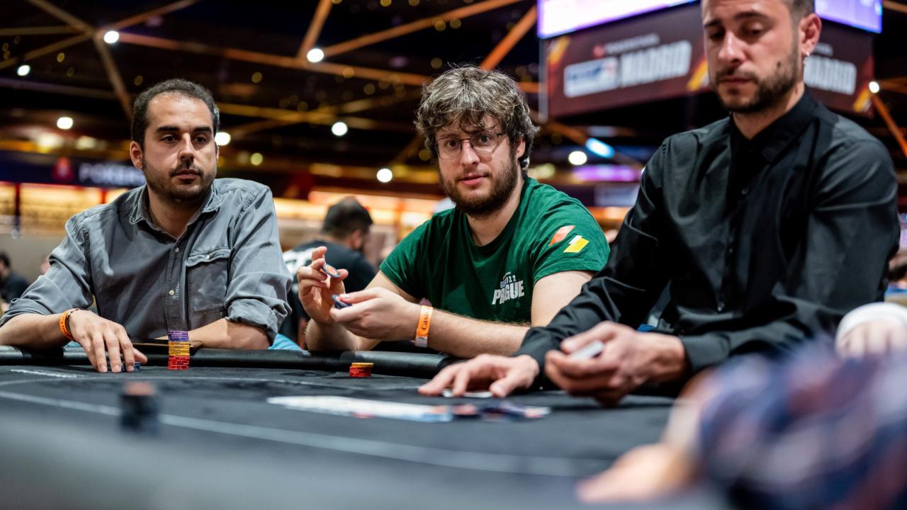 ¡Descanso de la cena en el Main Event CEP 1A!