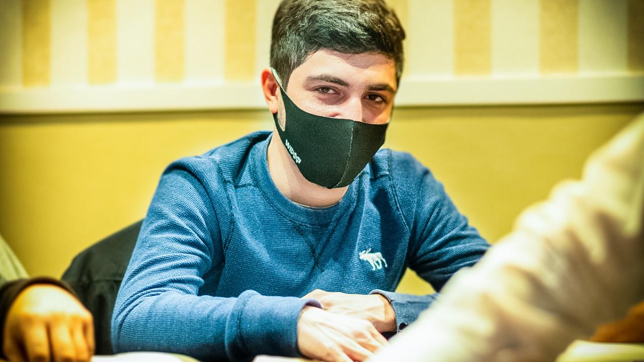 Pedro Ivars se sienta y elimina a un rival