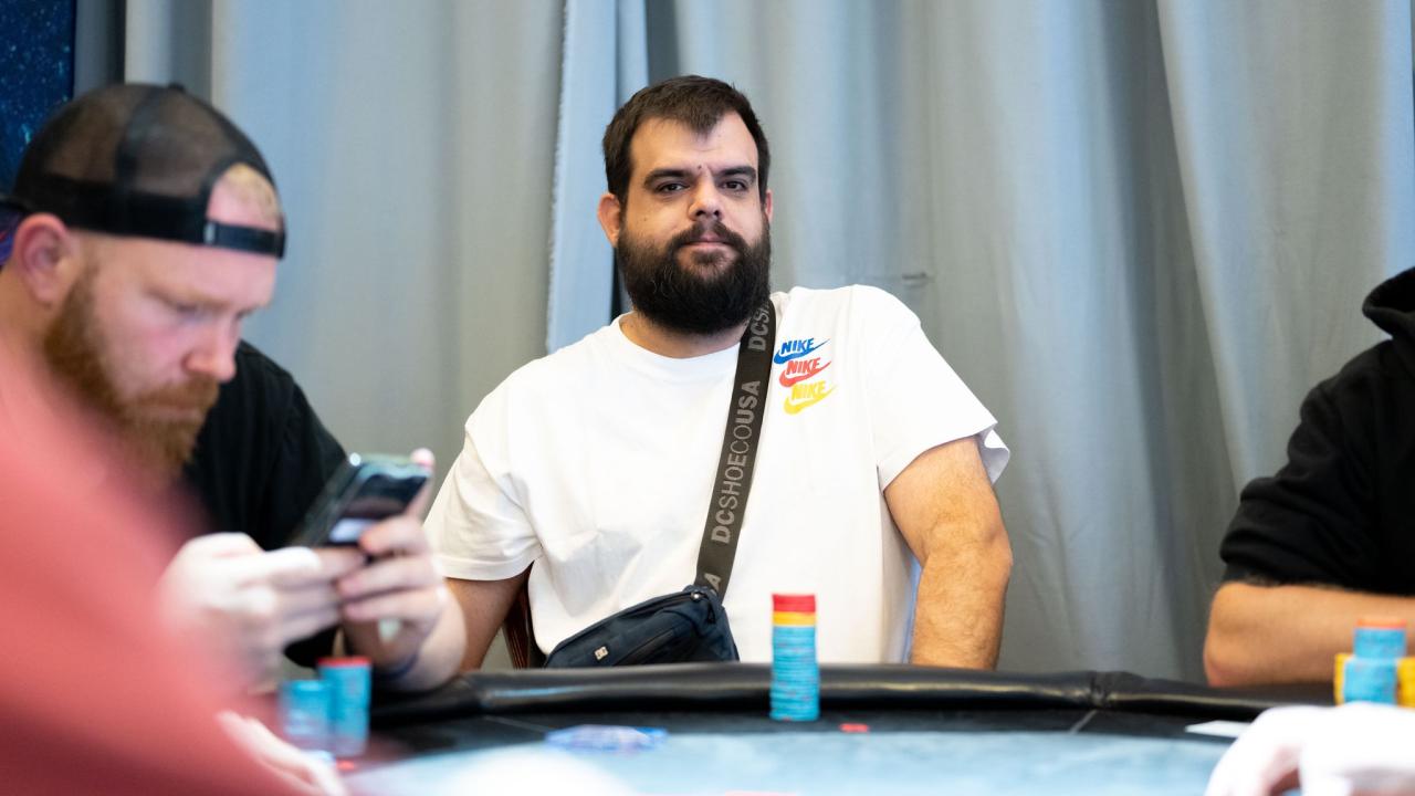 Jorge Galiani se despide del SISMIX Main Event en un cooler preflop muy cruel