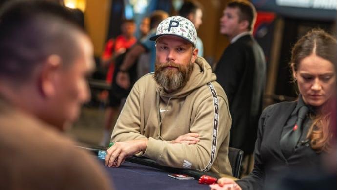 Robin Ylitalo cae en 8ª posición del Main Event EPT Barcelona