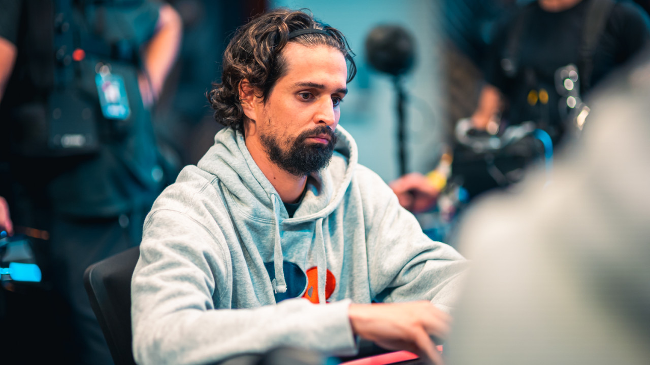 Raise, bet y push de Sergi Reixach para poner toda la presión sobre Pedro Marques