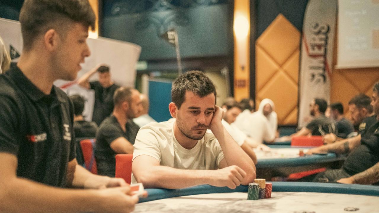 Fernando Elizaga no ha podido remar y está fuera del High Roller