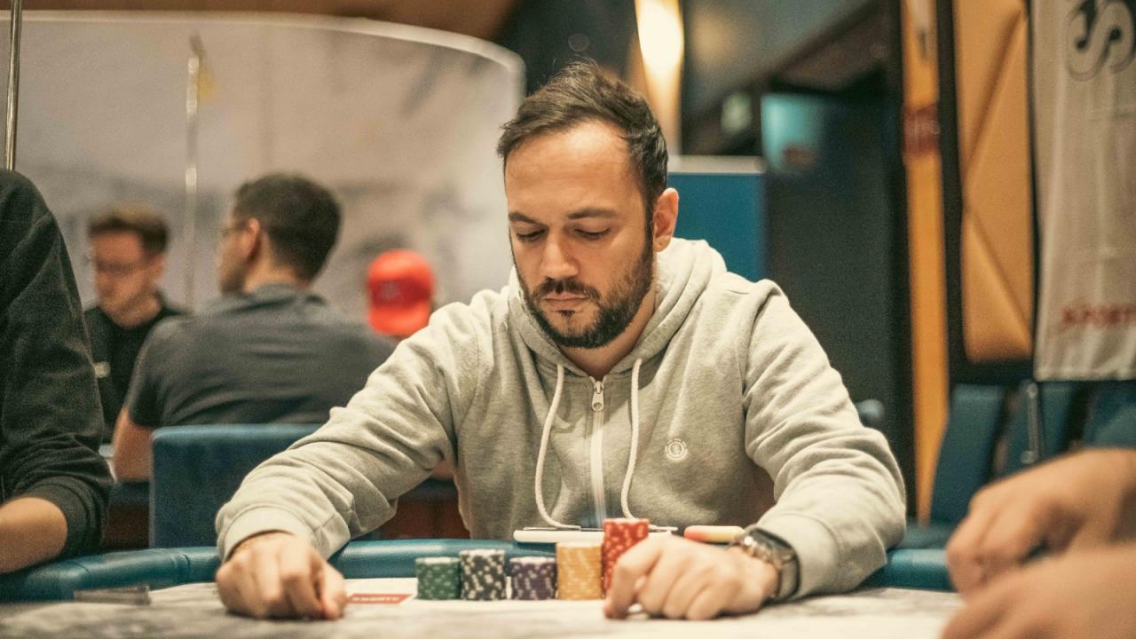 Saltan chispas entre Antonio Galiana y Óscar Gironella 