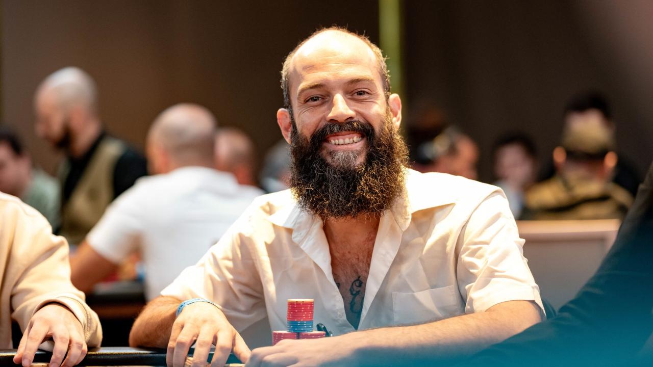 José González cae eliminado del Main Event Día 1A