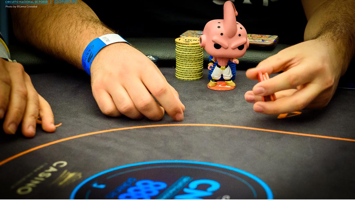 Nivel 17 - Ciegas 4.000/8.000 Big Blind Ante: 8.000