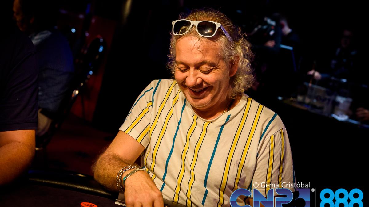 Mateo Sempere le pide tiempo a Francisco Velasco