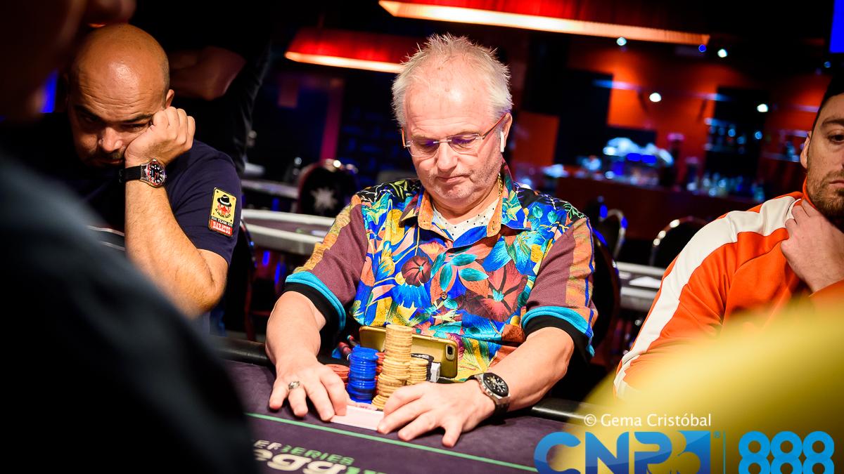 Check-raise de Bedell y sus rivales al mazo