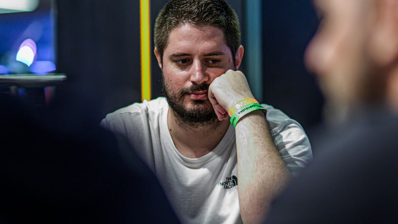 Carlos Sáez empieza el día cogiendo puntos