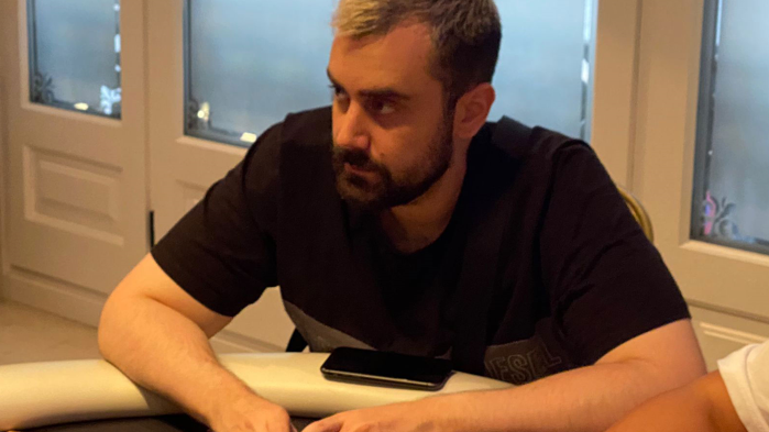 Luca Beretta pierde medio stack y se queda tocado