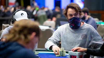 Ole Schemion se convierte en el Bubble Boy del SHR. Adrián Mateos está ITM