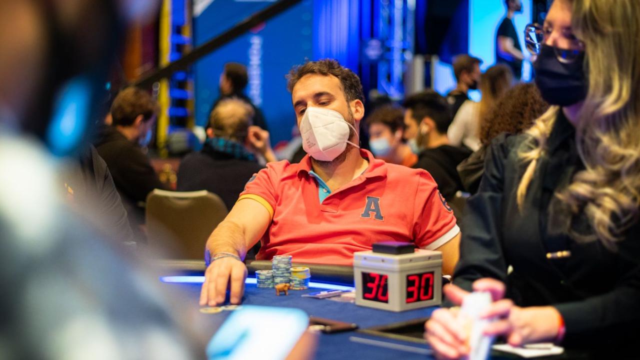 Pedro Andrada abandona el Main Event EPT Praga en 77ª posición