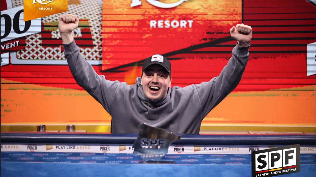 Lennart Adrianus Dijkkamp se corona en el Super High Roller