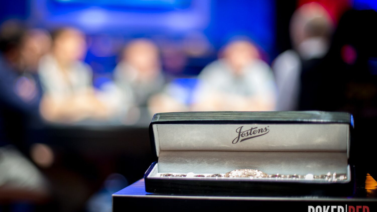 Todos con Mario Navarro en este Día 6 del Main Event de las WSOP