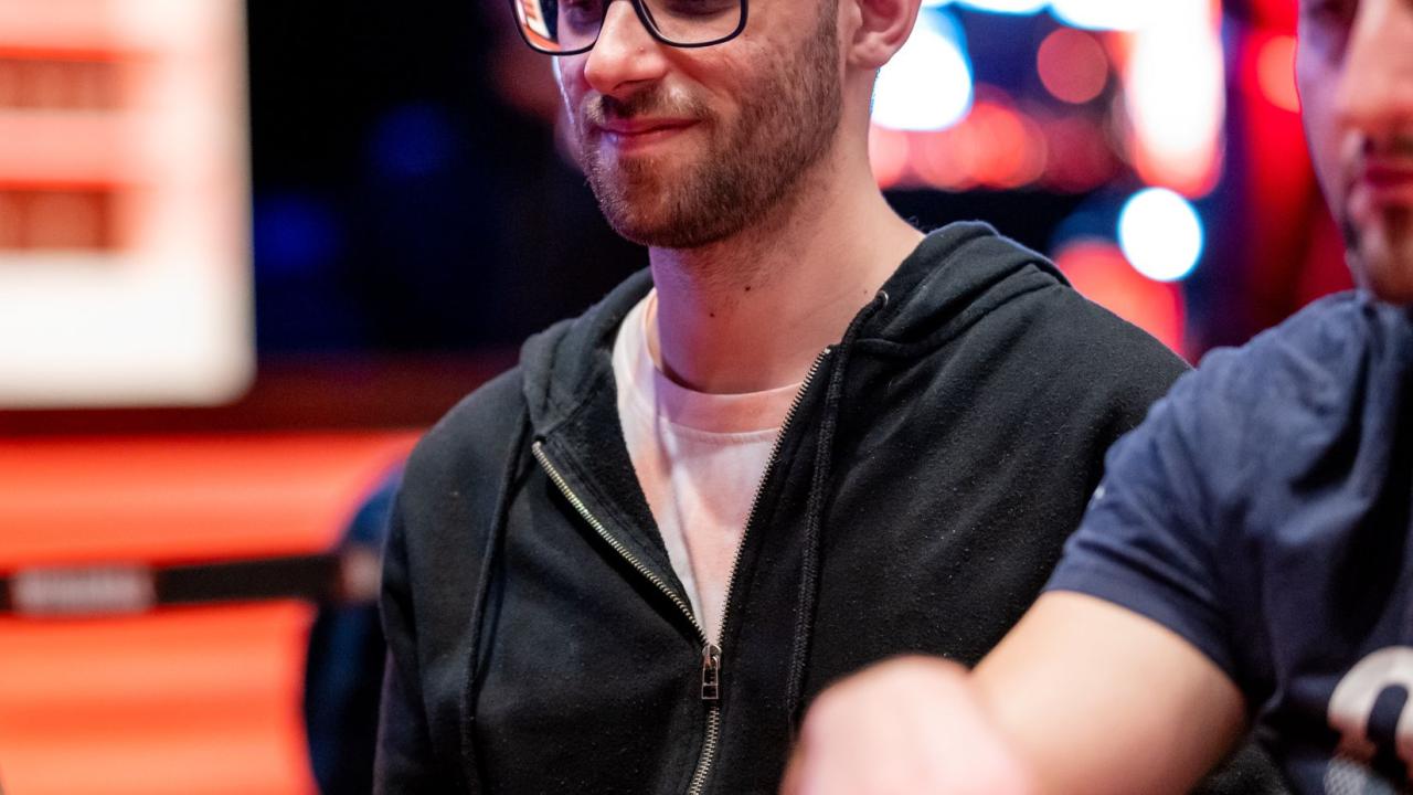 Hoy en Mega Construcciones de stack, Sergi Panella