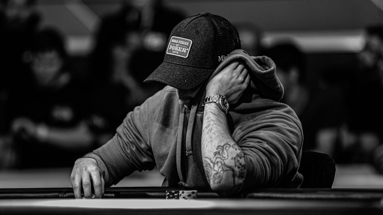 Michael Duek salta por los aires en un 3bet pot - 3º por 4.000.000 $