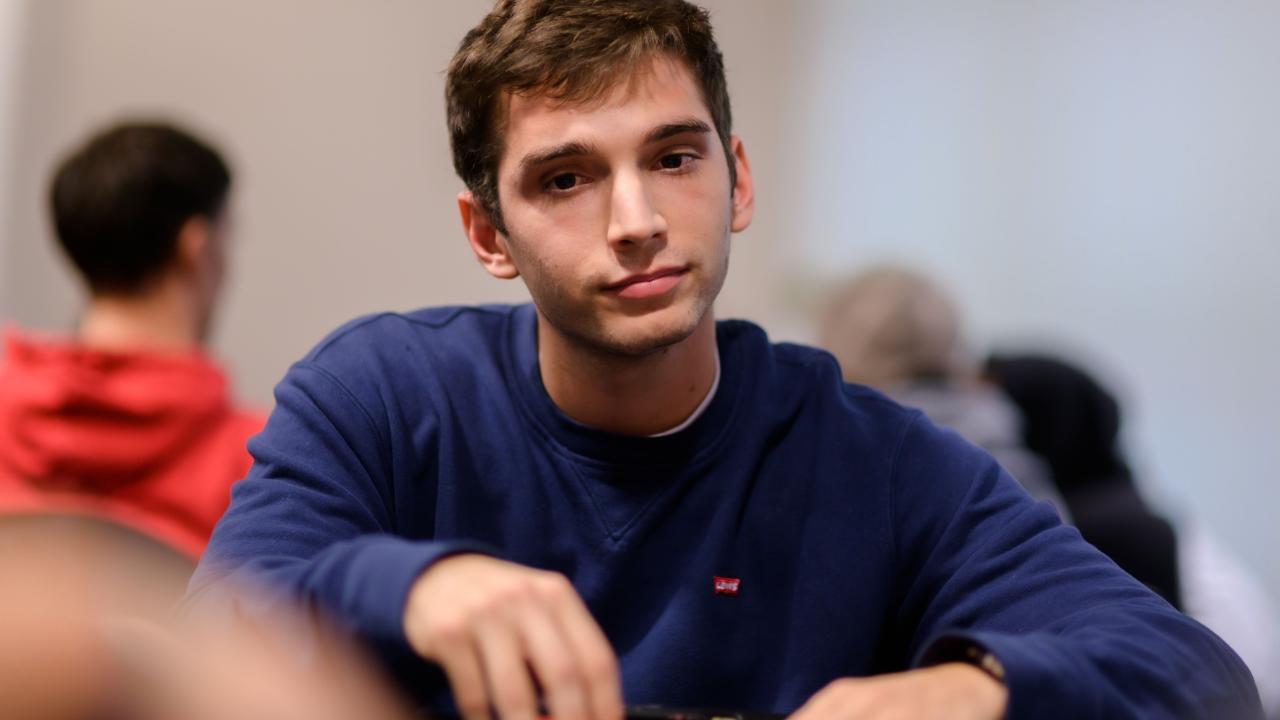 Alex Ciutat no logra remar su stack en el Main Event 