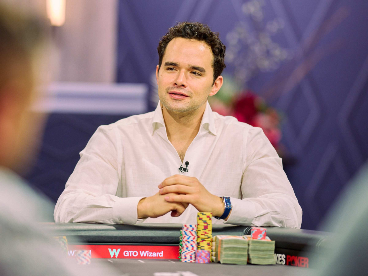 Keating denuncia frases falsas generadas por IA y las WSOP eliminan No Limit de YouTube