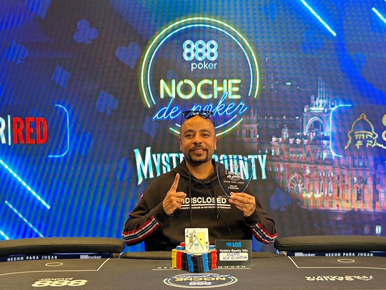 André Soares gana el séptimo episodio de la novena temporada de Noche de Poker