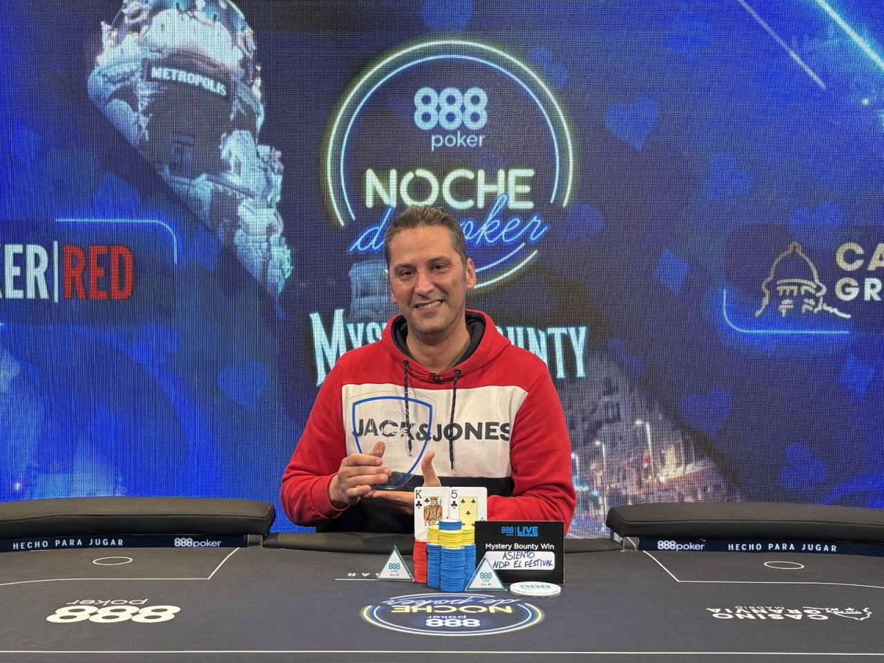 Alberto Reyes se clasifica para la Gran Final de la novena temporada de Noche de Poker