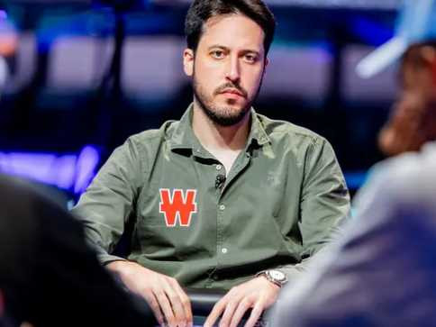 Adrián Mateos se mete en mesa final del $250.000 Super High Roller